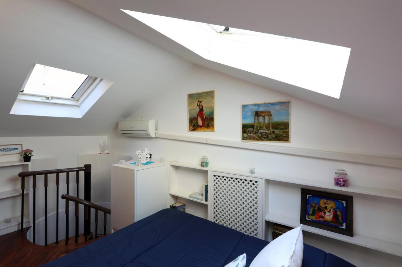 Porta Catania & Duomo Cozy Apartment タオルミーナ エクステリア 写真