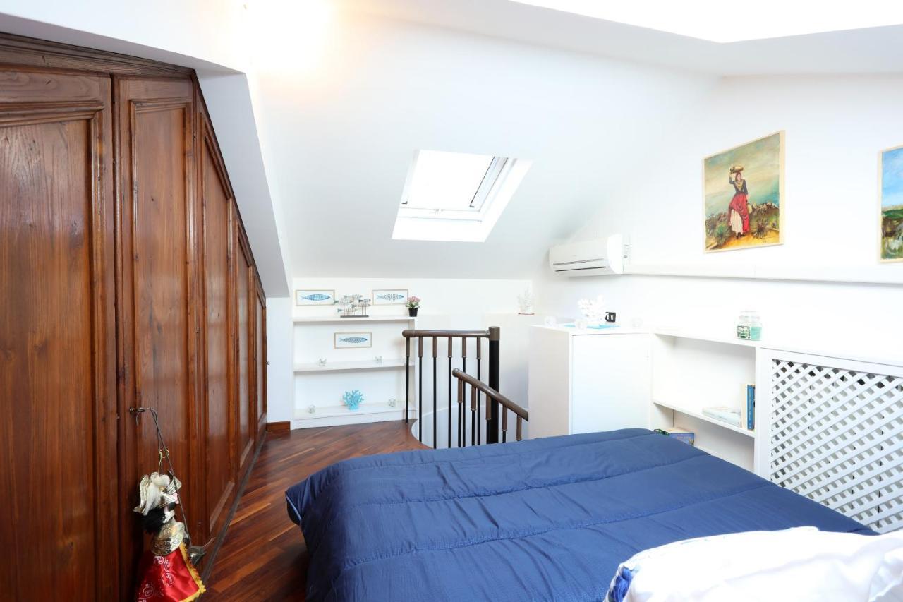 Porta Catania & Duomo Cozy Apartment タオルミーナ エクステリア 写真