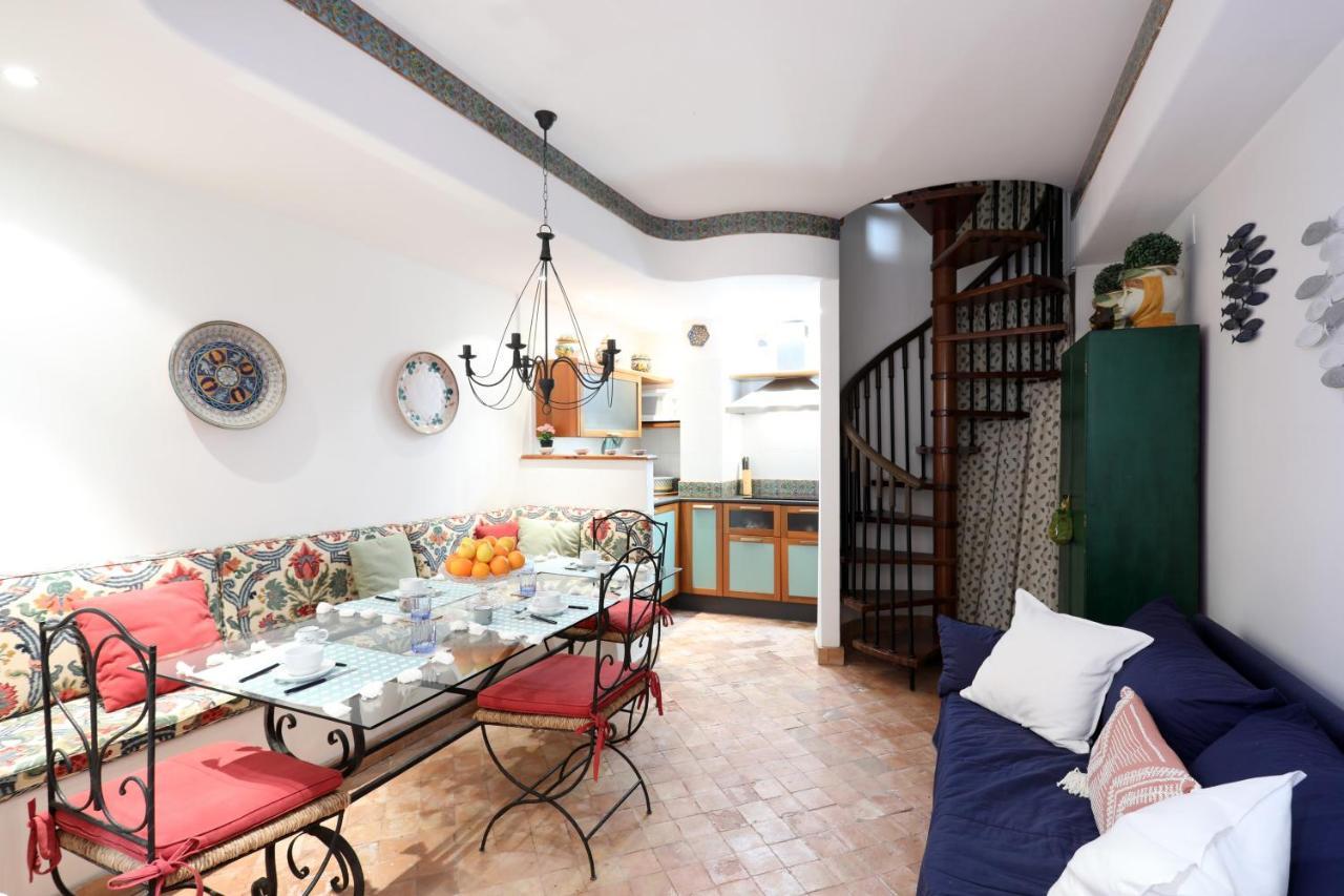 Porta Catania & Duomo Cozy Apartment タオルミーナ エクステリア 写真